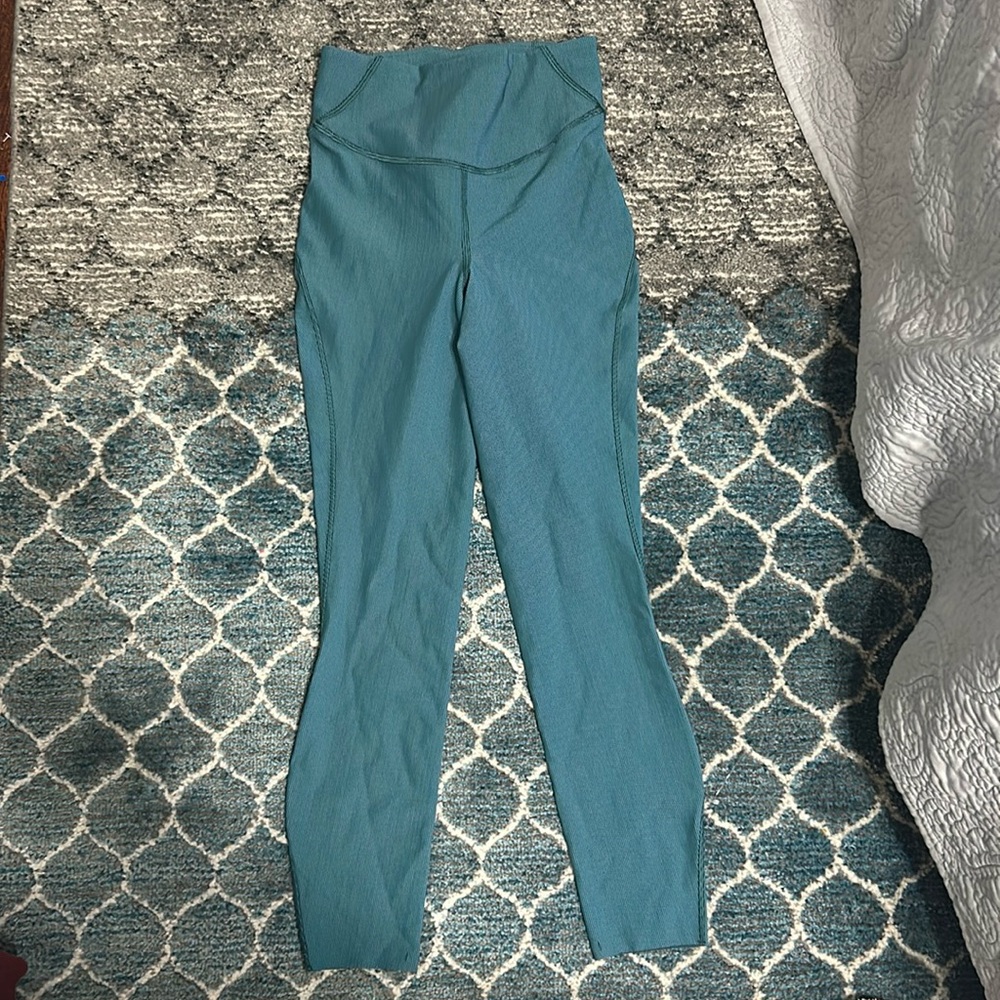 teal lululemon leggings